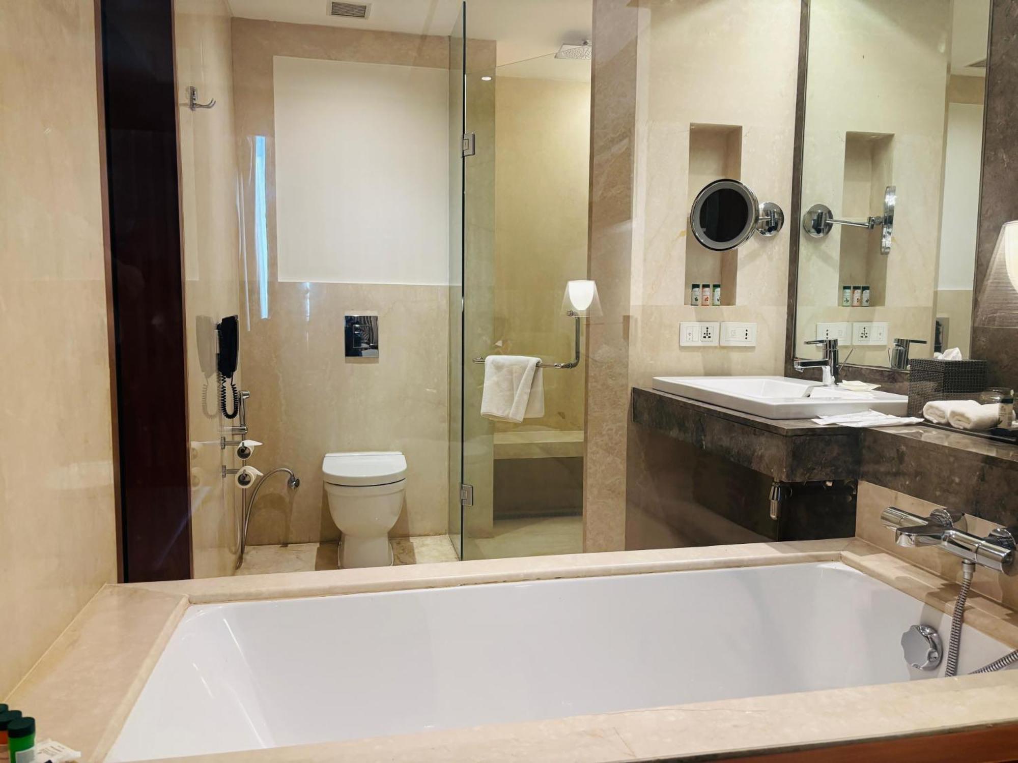 होटल The Anya Hotel-golf Course Road