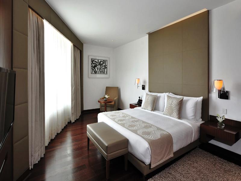 The Anya Hotel-golf Course Road होटल