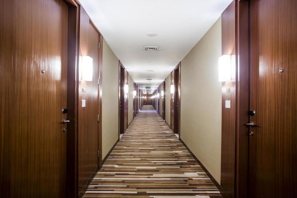 The Anya Hotel-golf Course Road होटल 5*