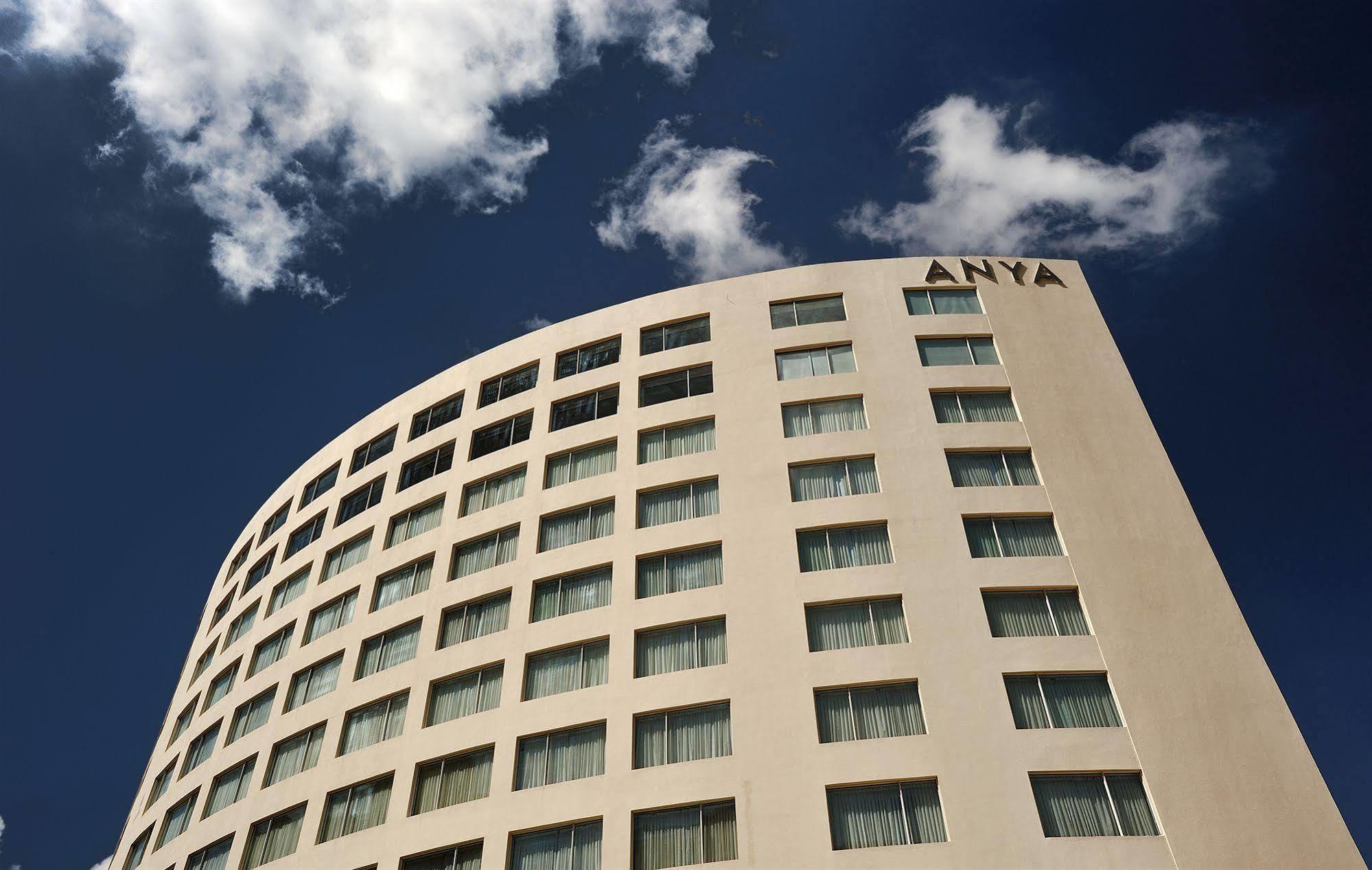 The Anya Hotel-golf Course Road होटल Gurgaon